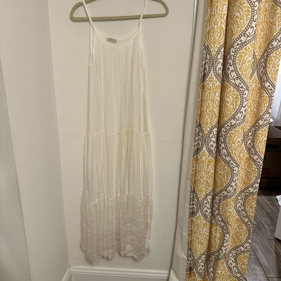 White Maxi Dress - Picture 1 of 2